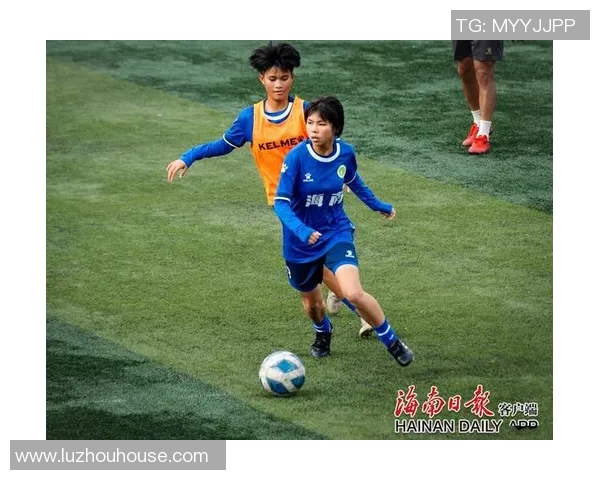 琼中女足球星崭露头角 努力拼搏创造海南足球新篇章