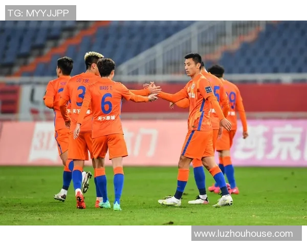 中国足球现役十大球星排行榜及他们的影响力分析